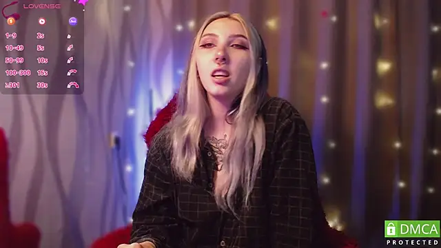 JustMeowGirl online show from January 19, 2025, 7:25 am