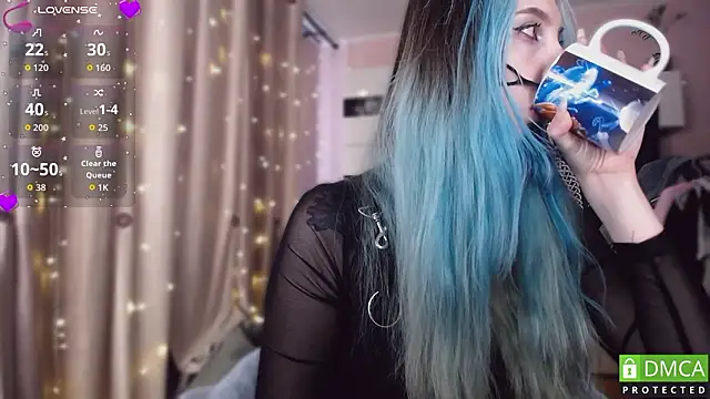 JustMeowGirl online show from March 8, 2026, 5:44 am