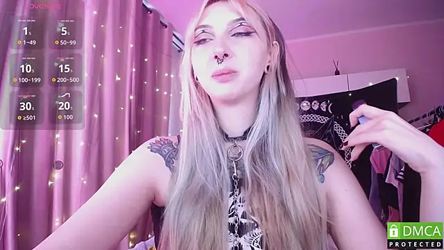 Snapshot of JustMeowGirl chatting on July 12, 2026, 5:42 am JustMeowGirl online show from July 12, 2026, 5:42 am
