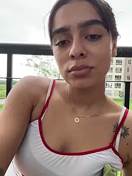 Foxy Assh  online show from April 3, 2026, 8:40 pm