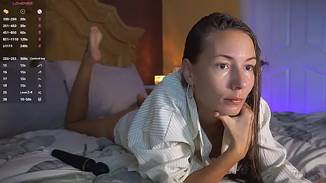 Snapshot of naiviv chatting on March 11, 2025, 1:26 am naiviv online show from March 11, 2025, 1:26 am