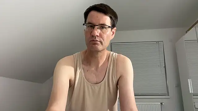 Snapshot of zxzx_cam1 chatting on June 29, 2026, 5:46 pm zxzx cam1 online show from June 29, 2026, 5:46 pm