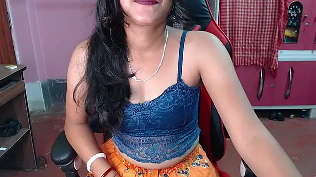 Snapshot of Angel_Alison_ chatting on February 21, 2025, 9:43 pm Angel Alison  online show from February 21, 2025, 9:43 pm