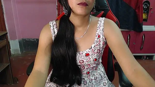 Snapshot of Angel_Alison_ chatting on February 27, 2025, 5:47 pm Angel Alison  online show from February 27, 2025, 5:47 pm