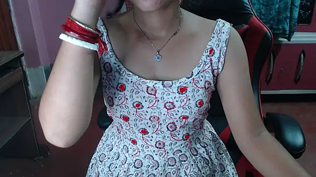 Snapshot of Angel_Alison_ chatting on October 10, 2025, 6:07 pm Angel Alison  online show from October 10, 2025, 6:07 pm