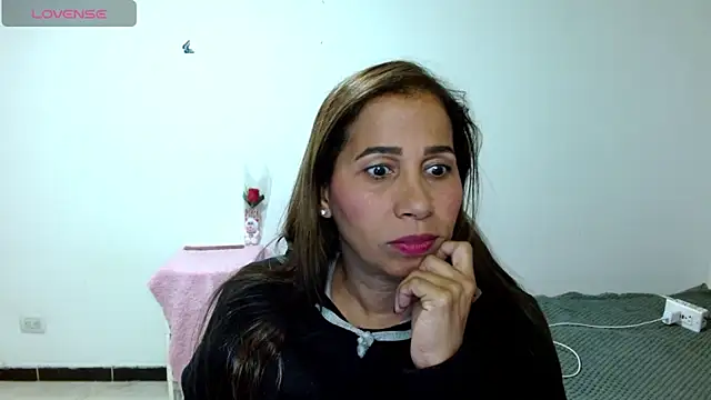 Snapshot of CaroMasha chatting on May 29, 2026, 8:18 pm CaroMasha online show from May 29, 2026, 8:18 pm