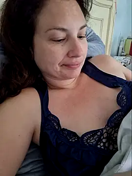 MilfyMrsRobinson online show from March 11, 2025, 1:01 pm