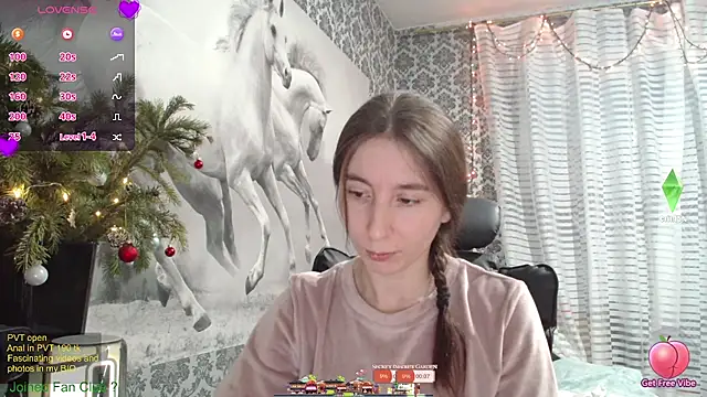 Snapshot of Wowpornoo chatting on December 3, 2024, 11:44 am Wowpornoo online show from December 3, 2024, 11:44 am