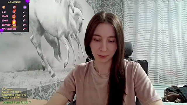 Snapshot of Wowpornoo chatting on February 17, 2025, 12:05 pm Wowpornoo online show from February 17, 2025, 12:05 pm