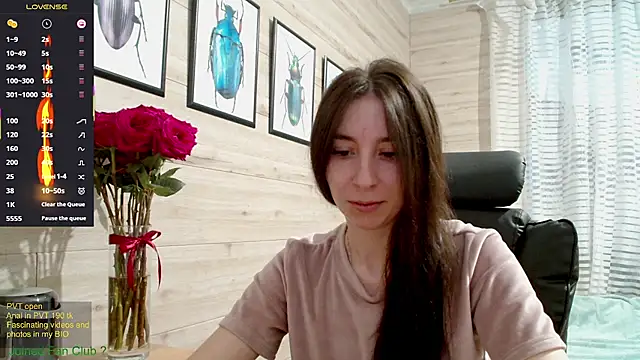 Snapshot of Wowpornoo chatting on March 13, 2025, 12:35 pm Wowpornoo online show from March 13, 2025, 12:35 pm