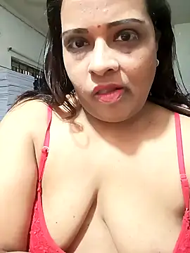 Snapshot of Love_Jenny chatting on December 24, 2024, 6:22 am Love Jenny online show from December 24, 2024, 6:22 am