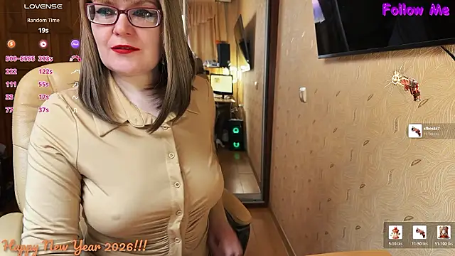 Snapshot of MyLadySkyLuck chatting on February 3, 2026, 3:26 am MyLadySkyLuck online show from February 3, 2026, 3:26 am