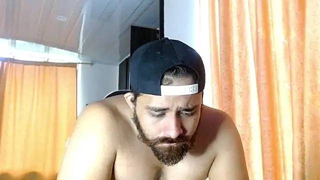 aronmiller404 online show from February 6, 2026, 1:03 pm