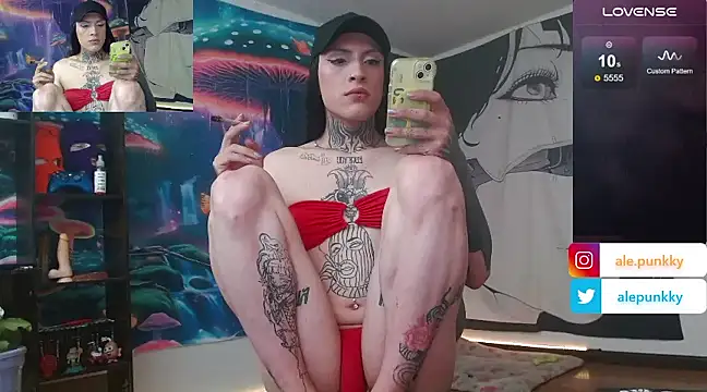 Snapshot of charlotbelucci_ chatting on March 10, 2025, 4:25 pm charlotbelucci online show from March 10, 2025, 4:25 pm
