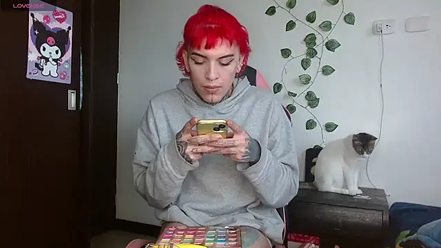 charlotbelucci  online show from March 28, 2026, 11:54 am