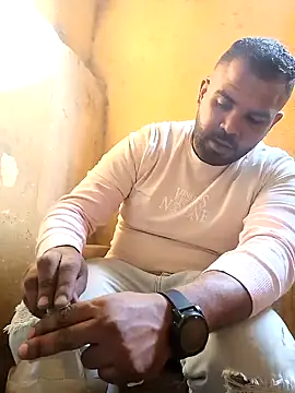 Snapshot of ListedLoin chatting on January 7, 2025, 1:14 pm ListedLoin online show from January 7, 2025, 1:14 pm