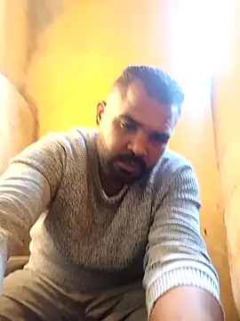 Snapshot of ListedLoin chatting on January 9, 2025, 1:02 pm ListedLoin online show from January 9, 2025, 1:02 pm