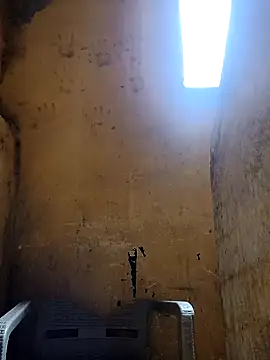 Snapshot of ListedLoin chatting on February 8, 2025, 9:35 am ListedLoin online show from February 8, 2025, 9:35 am