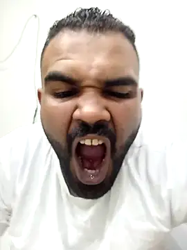 Snapshot of ListedLoin chatting on February 17, 2025, 6:26 pm ListedLoin online show from February 17, 2025, 6:26 pm