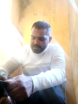 Snapshot of ListedLoin chatting on February 26, 2025, 1:41 pm ListedLoin online show from February 26, 2025, 1:41 pm