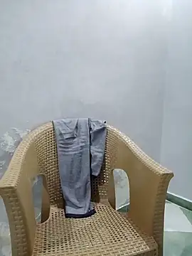 Snapshot of ListedLoin chatting on March 3, 2025, 6:22 pm ListedLoin online show from March 3, 2025, 6:22 pm