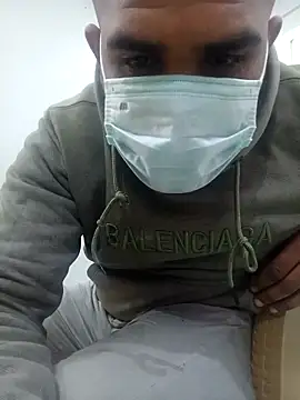 Snapshot of ListedLoin chatting on March 20, 2025, 2:10 pm ListedLoin online show from March 20, 2025, 2:10 pm