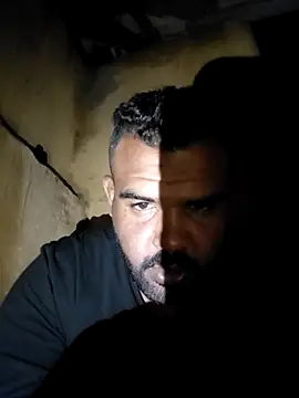 ListedLoin online show from April 18, 2026, 5:39 pm