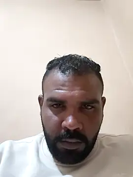 Snapshot of ListedLoin chatting on May 20, 2026, 8:15 pm ListedLoin online show from May 20, 2026, 8:15 pm