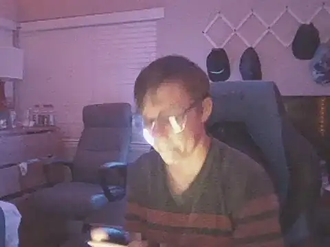 Snapshot of KaliSnow199623 chatting on December 4, 2024, 2:31 am KaliSnow199623 online show from December 4, 2024, 2:31 am