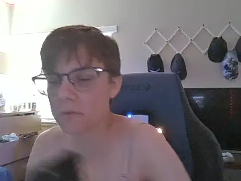 Snapshot of KaliSnow199623 chatting on December 4, 2024, 6:39 pm KaliSnow199623 online show from December 4, 2024, 6:39 pm