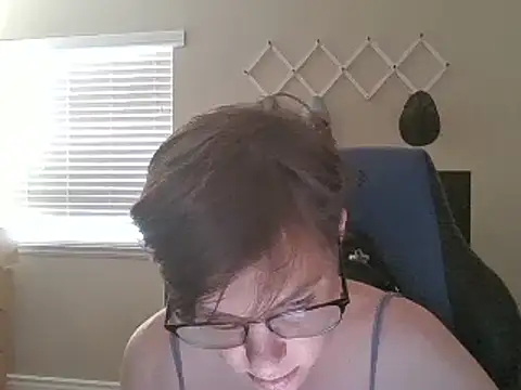 Snapshot of KaliSnow199623 chatting on February 4, 2025, 9:10 pm KaliSnow199623 online show from February 4, 2025, 9:10 pm