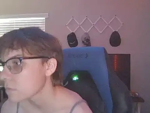 Snapshot of KaliSnow199623 chatting on February 8, 2025, 12:06 am KaliSnow199623 online show from February 8, 2025, 12:06 am