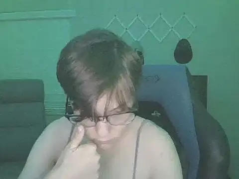 Snapshot of KaliSnow199623 chatting on February 8, 2025, 5:29 am KaliSnow199623 online show from February 8, 2025, 5:29 am