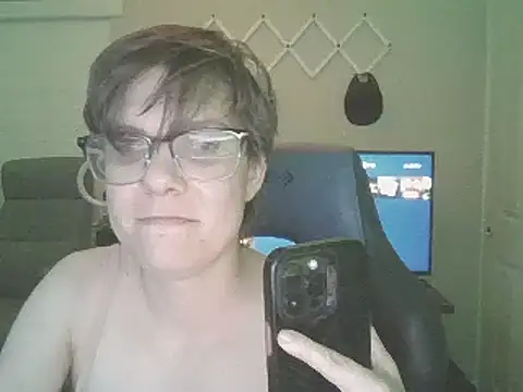 Snapshot of KaliSnow199623 chatting on February 27, 2025, 7:34 am KaliSnow199623 online show from February 27, 2025, 7:34 am