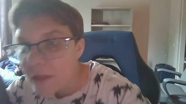 Snapshot of KaliSnow199623 chatting on September 10, 2025, 10:10 pm KaliSnow199623 online show from September 10, 2025, 10:10 pm