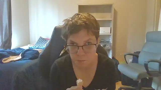 Snapshot of KaliSnow199623 chatting on September 12, 2025, 8:20 pm KaliSnow199623 online show from September 12, 2025, 8:20 pm