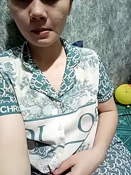 Ngoc-Trinh online show from March 11, 2026, 1:22 am