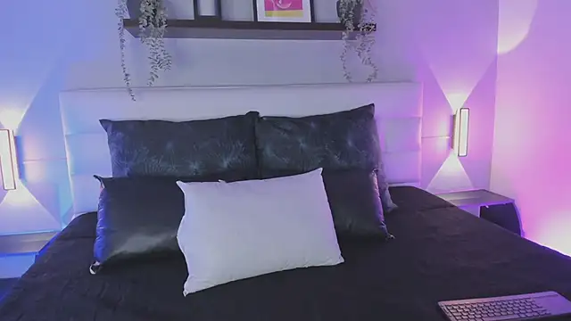 Snapshot of sofi_bakerr chatting on February 13, 2026, 11:39 am sofi bakerr online show from February 13, 2026, 11:39 am