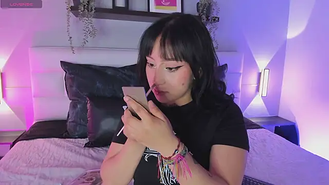 Snapshot of sofi_bakerr chatting on February 14, 2026, 11:40 am sofi bakerr online show from February 14, 2026, 11:40 am