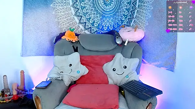 tevenwhiite online show from March 12, 2025, 3:13 am