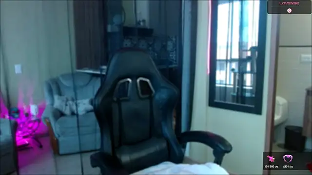 tevenwhiite online show from November 16, 2025, 5:40 pm