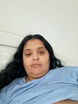 sarahhh1987 online show from November 12, 2025, 8:59 am