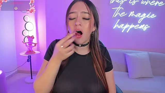 BellaRose X online show from March 23, 2025, 6:37 am