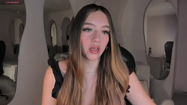 BellaRose X online show from September 27, 2025, 7:30 pm