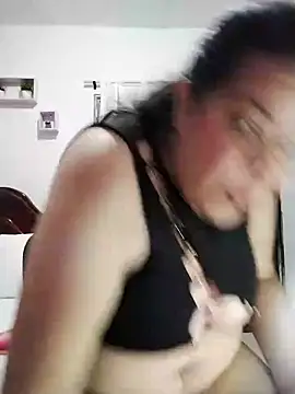 lunanataly online show from February 10, 2025, 8:00 pm