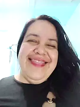 lunanataly online show from February 15, 2025, 10:52 pm