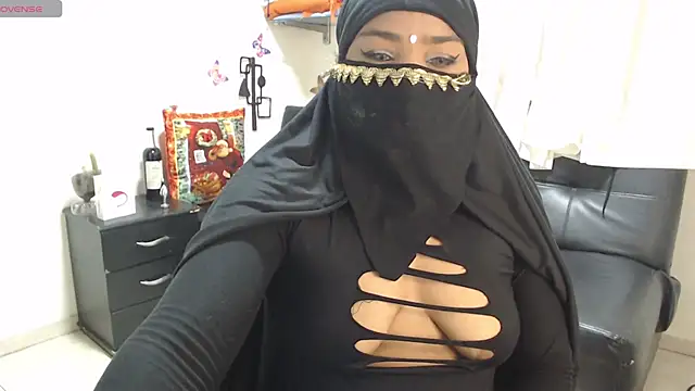 Aaliyah brown online show from January 3, 2025, 8:54 am