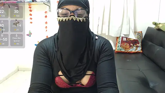 Aaliyah brown online show from September 25, 2025, 3:43 am