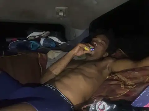 SlimeCrownzOut5 online show from February 14, 2026, 5:37 am