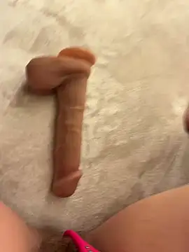 Leanaa Jolly online show from April 10, 2026, 7:29 pm